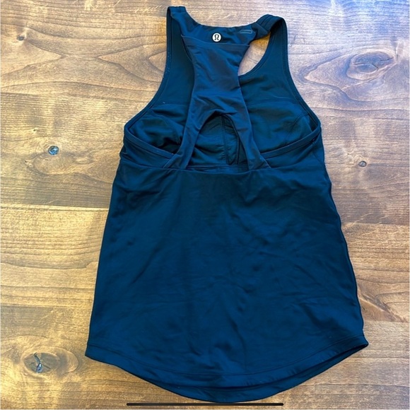 Lululemon Final Lap Tank Top - Picture 2 of 3